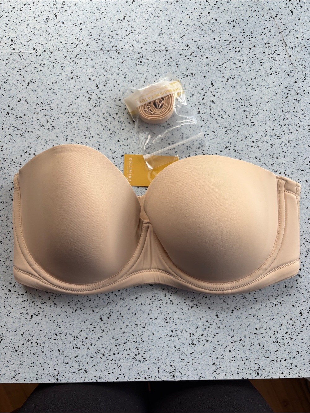 36DD strapless convertible strap underwire bra beige 4 hook with straps Delimira